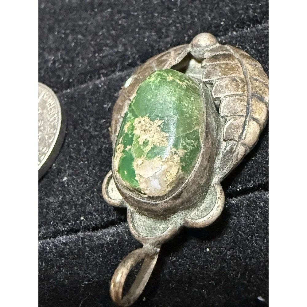 Green Turquoise Pendant Feather Leaf Old Pawn Silvertone